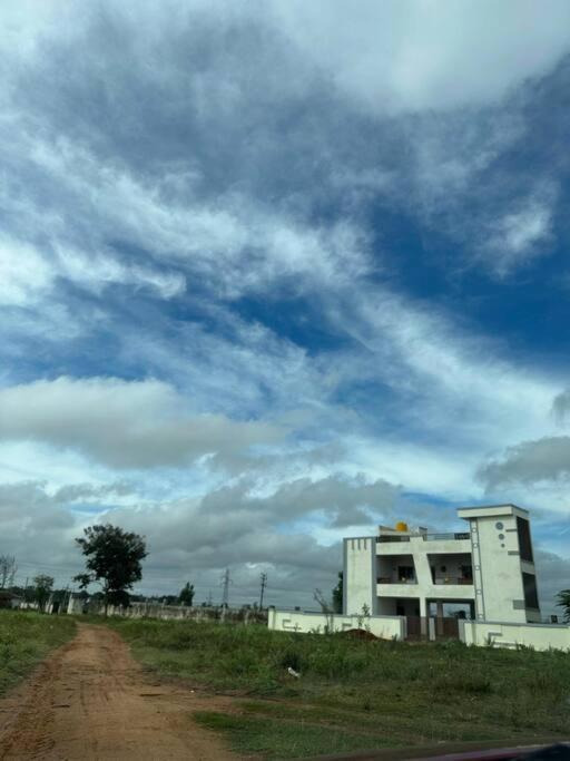 Krishna Homes Bangalore Exterior photo